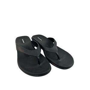 Okabashi Splash Black Flip Flops Medium Preowned